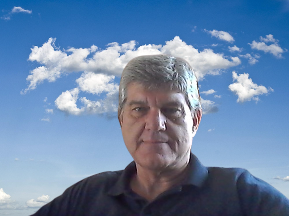 Head and shoulders picture of the owner of Chemcoolweb design in Centurion Freddie Snijman